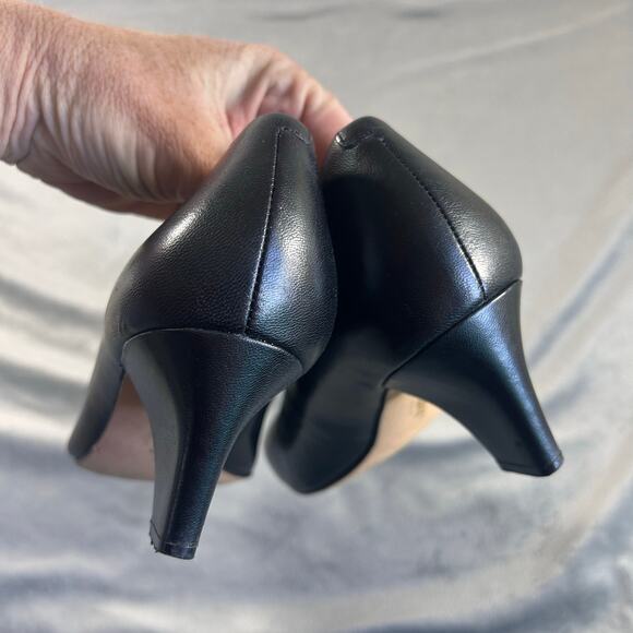 Trotters Signature Black Leather Heels women's size 8 - Picture 4 of 8